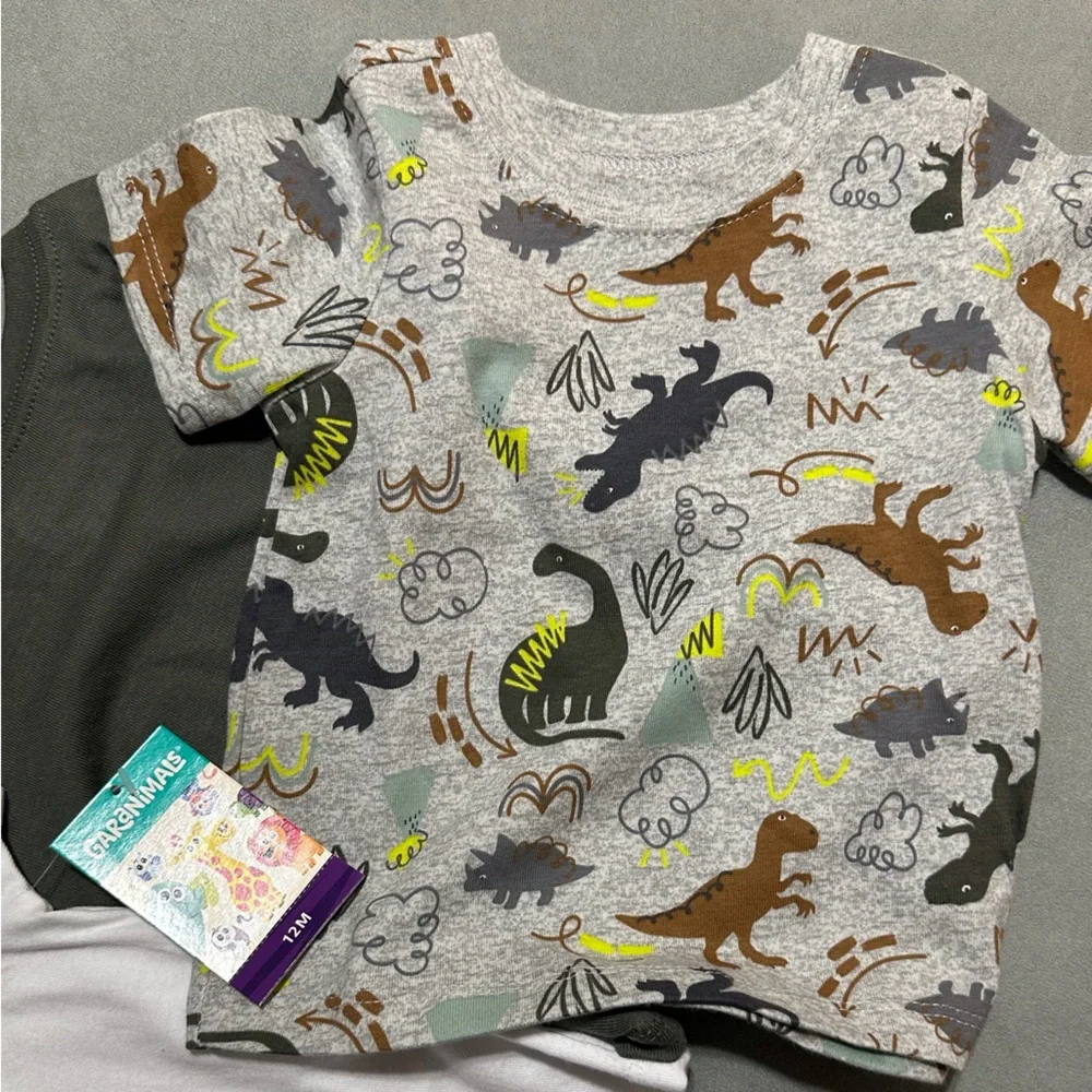 Garanimals boys 12 months dinosaur themed short sleeve t-shirts. Set of 3 - Picture 6 of 6